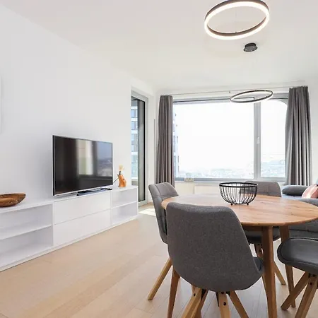 Apartment -sky House-domuses Apartments- Luxurious With Parking
