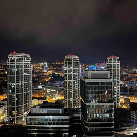 -sky House-domuses Apartments- Luxurious With Parking Bratislava