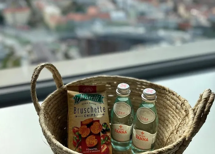 -sky House-domuses Apartments- Luxurious With Parking Апартаменти Братислава