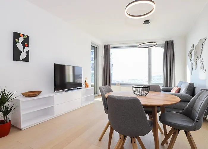 Апартаменти -sky House-domuses Apartments- Luxurious With Parking